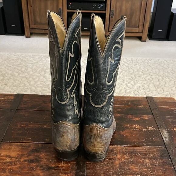 Men's Crown Boot Company Two-Tone Vintage Western Boot Fits Size 8 - Picture 3 of 7
